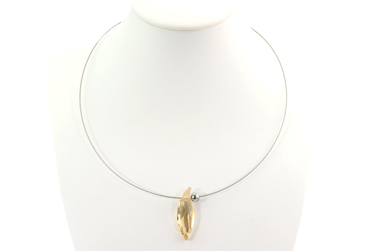 Collier - Lily Pendant - Golden Shadow